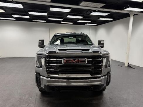 New 2026 GMC Sierra 2500 SLE w/ SLE Value Package; AWD/4WD image 5
