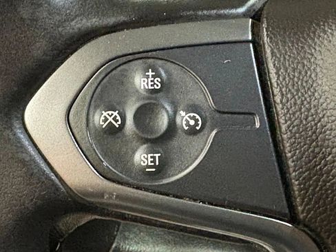 Used 2017 Chevrolet Silverado 1500 LT w/ All Star Edition image 33