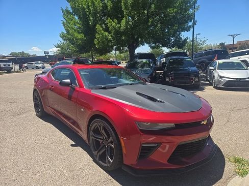 Used 2017 Chevrolet Camaro SS RWD image 2