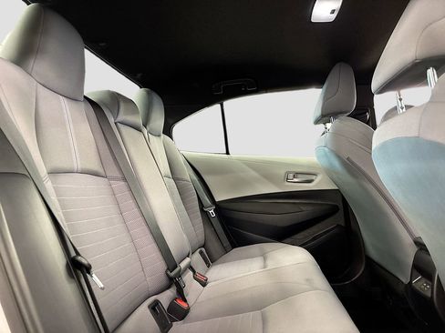 Used 2025 Toyota Corolla SE image 16