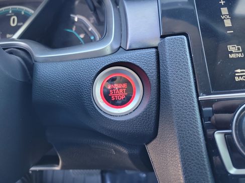 Used 2017 Honda Civic Touring image 16