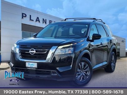 Used 2022 Nissan Pathfinder SV