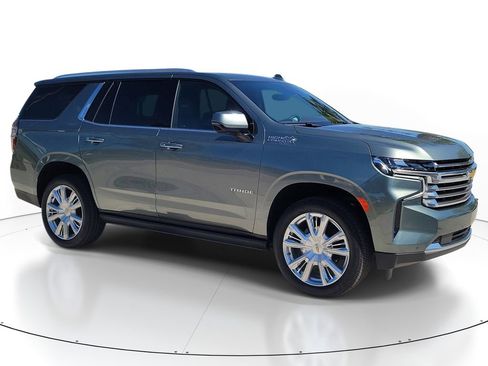 Used 2023 Chevrolet Tahoe High Country image 2