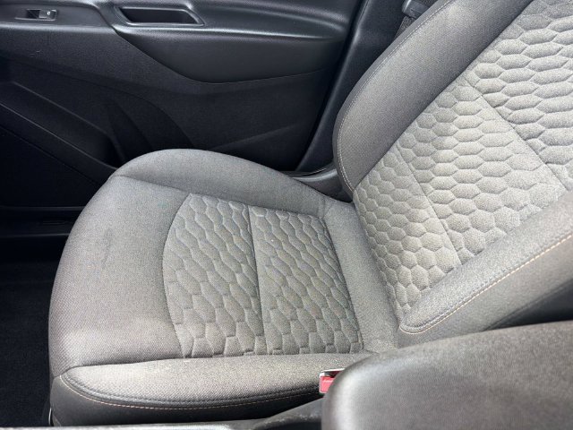 Used 2018 Chevrolet Equinox LT FWD image 20