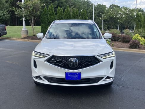 Used 2024 Acura MDX SH-AWD w/ Technology Package image 3