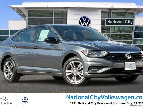 Used 2019 Volkswagen Jetta R-Line w/ R-Line Cold Weather Package image 1