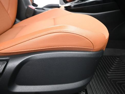 Used 2024 Kia Soul EX w/ Option Group 015 FWD image 12