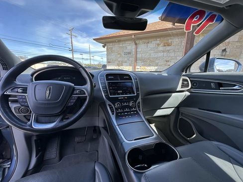 Used 2019 Lincoln Nautilus Reserve w/ Driver Assistance Package image 9