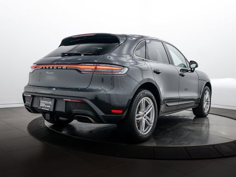 Certified 2026 Porsche Macan AWD/4WD image 7