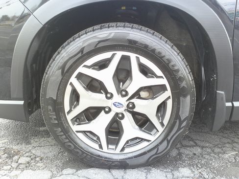 Used 2021 Subaru Forester Premium image 13