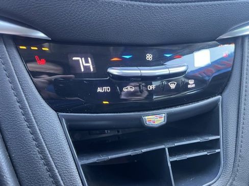 Used 2018 Cadillac XT5 Luxury w/ Driver Awareness Package image 26