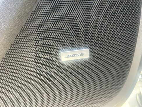 Used 2019 Chevrolet Traverse Premier w/ LPO, Blackout Package image 6