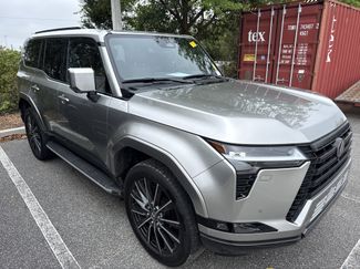 Used 2025 Lexus GX 550 w/ Accessory Package (Z1) video 1