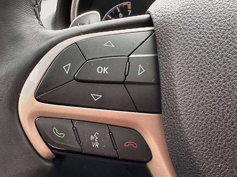 Used 2014 Jeep Grand Cherokee Limited image 24