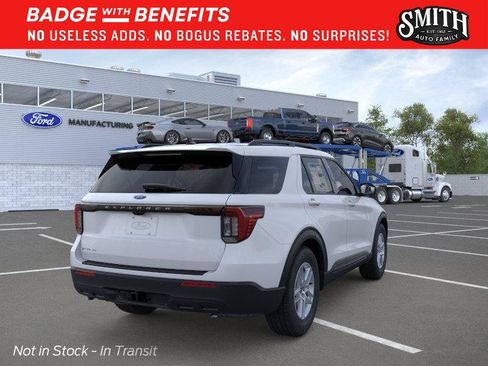 New 2026 Ford Explorer Active RWD image 9