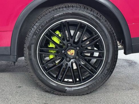 Used 2017 Porsche Cayenne S image 10