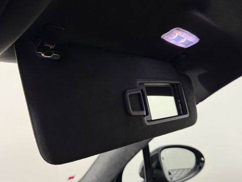 New 2026 Porsche Macan GTS image 30