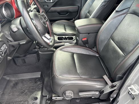 Used 2021 Jeep Gladiator Rubicon AWD/4WD image 9