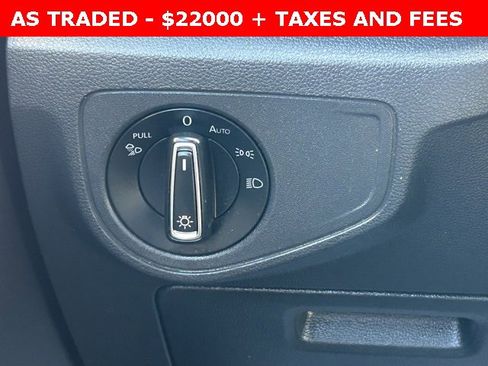 Used 2020 Volkswagen Atlas Cross Sport SE w/ Panoramic Sunroof Package image 21