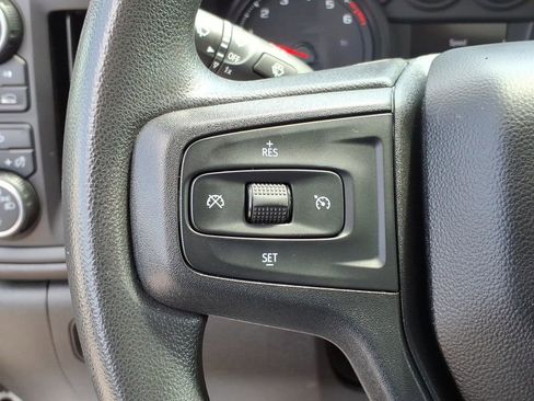 Used 2022 Chevrolet Silverado 1500 Custom AWD/4WD image 16