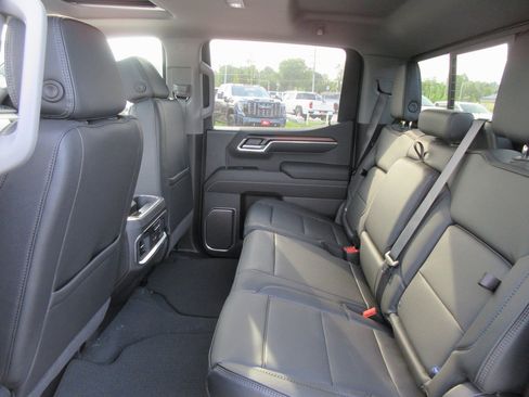 New 2026 GMC Sierra 1500 Denali w/ Denali Reserve Package image 16