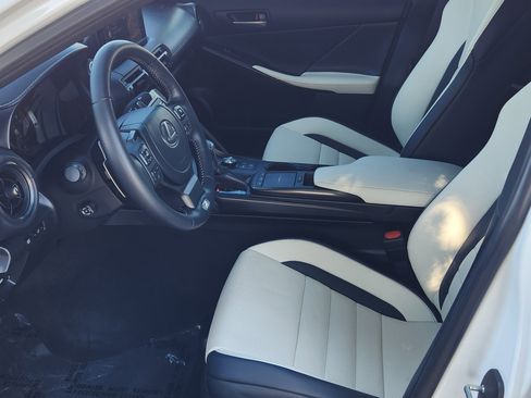 Used 2024 Lexus IS 350 F Sport w/ Navigation Package image 20
