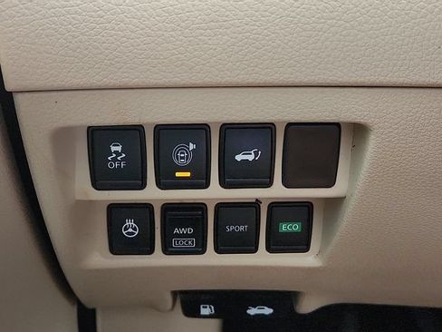 Used 2017 Nissan Rogue SV w/ Sun & Sound Touring Package AWD/4WD image 22