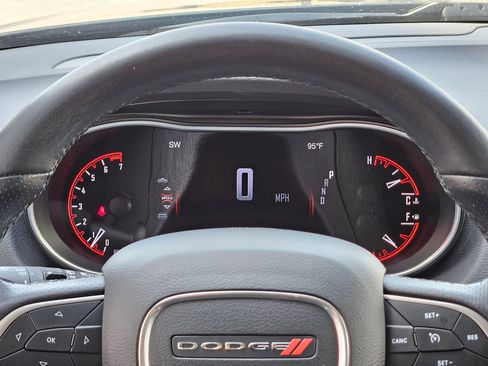 Used 2019 Dodge Durango SXT w/ 3rd Row Seating Group RWD image 16