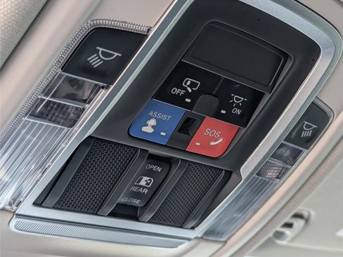 Used 2022 RAM 1500 Laramie image 23