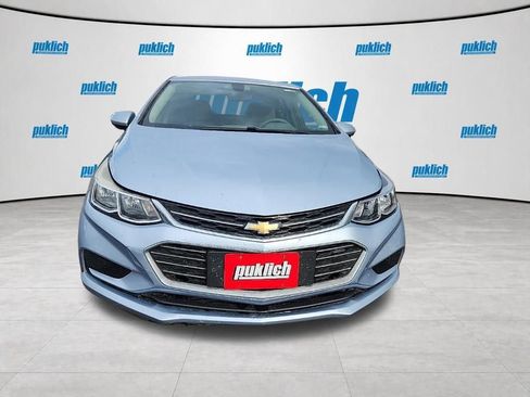Used 2018 Chevrolet Cruze LS FWD image 2