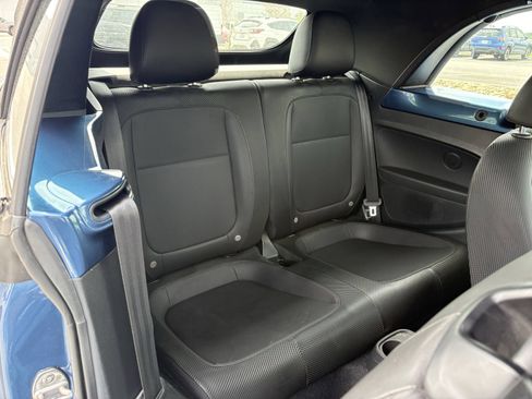 Used 2019 Volkswagen Beetle 2.0T S FWD image 30