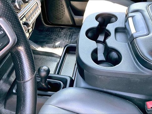 Used 2024 RAM 3500 Tradesman w/ Chrome Appearance Group AWD/4WD image 20