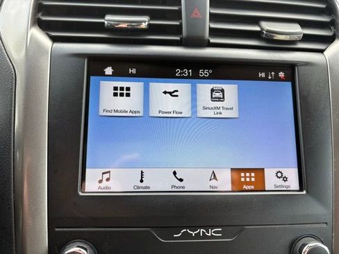 Used 2019 Ford Fusion SE image 26