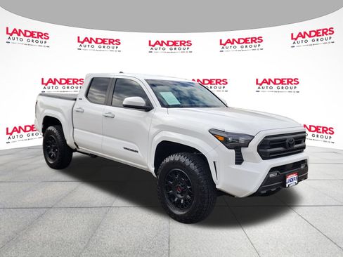 Used 2024 Toyota Tacoma SR5 image 1