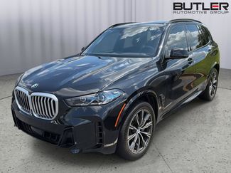 Used 2024 BMW X5 xDrive40i w/ Executive Package AWD/4WD video 1