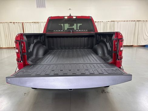 New 2026 RAM 1500 Express AWD/4WD image 8
