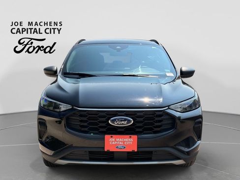 Used 2025 Ford Escape ST-Line w/ Tech Pack #1 FWD image 10