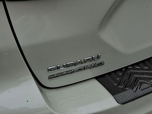 Used 2024 Subaru Crosstrek 2.0i Premium image 34