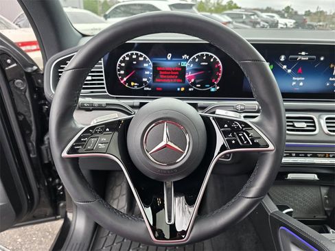 Certified 2025 Mercedes-Benz GLS 450 4MATIC image 16