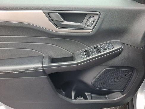 Certified 2022 Ford Escape SE w/ Convenience Package image 12