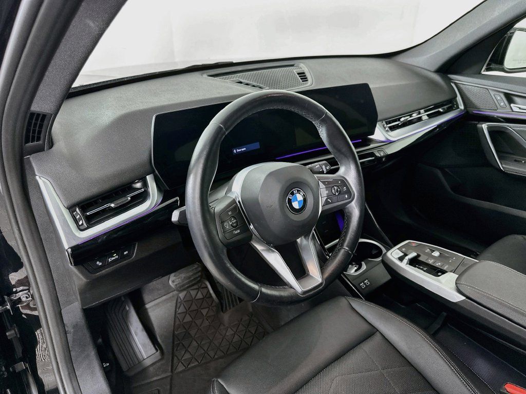 Used 2023 BMW X1 xDrive28i AWD/4WD image 14