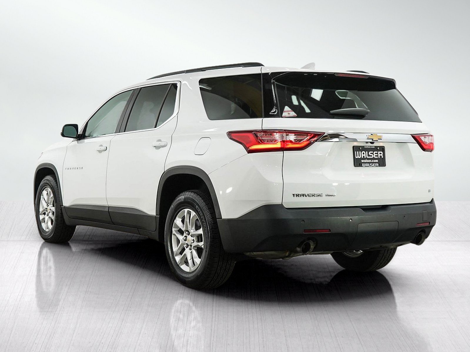 Used 2019 Chevrolet Traverse LT AWD/4WD image 3