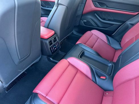 Certified 2025 Porsche Taycan Turbo image 15