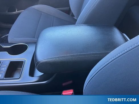 Used 2019 Kia Sorento LX image 33