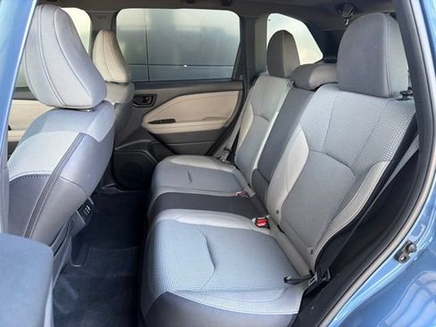 Used 2025 Subaru Forester Premium w/ Convenience Package #1 AWD/4WD image 19