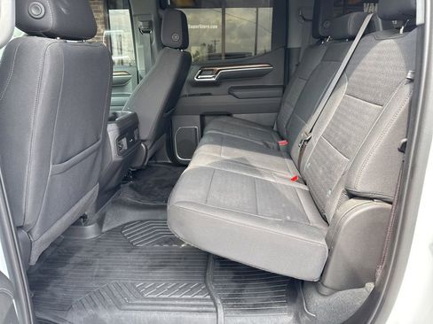 Used 2023 Chevrolet Silverado 1500 LT Trail Boss image 18