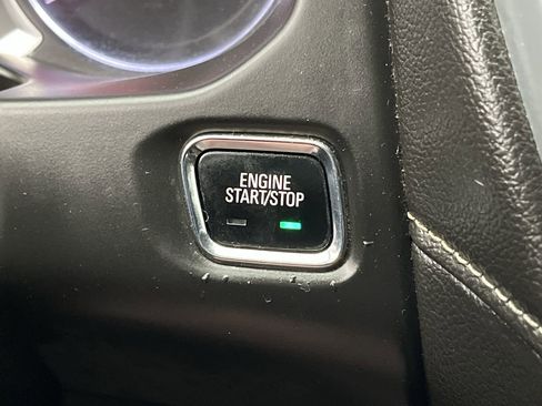 Used 2019 GMC Acadia SLE AWD/4WD image 21