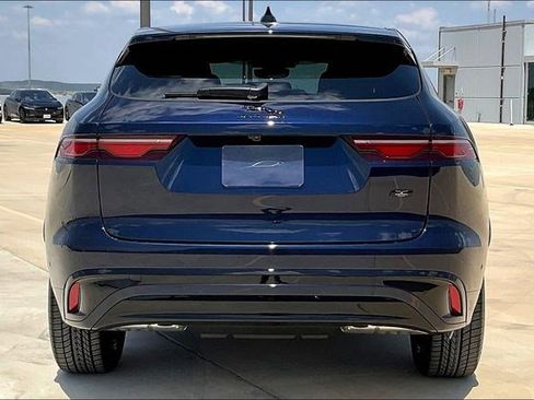 New 2026 Jaguar F-PACE R-Dynamic S image 4