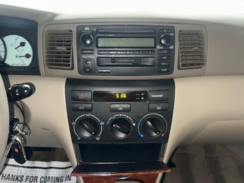 Used 2004 Toyota Corolla LE image 25