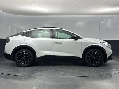 New 2026 Nissan Leaf Platinum+ w/ Cargo Package (Platinum+)